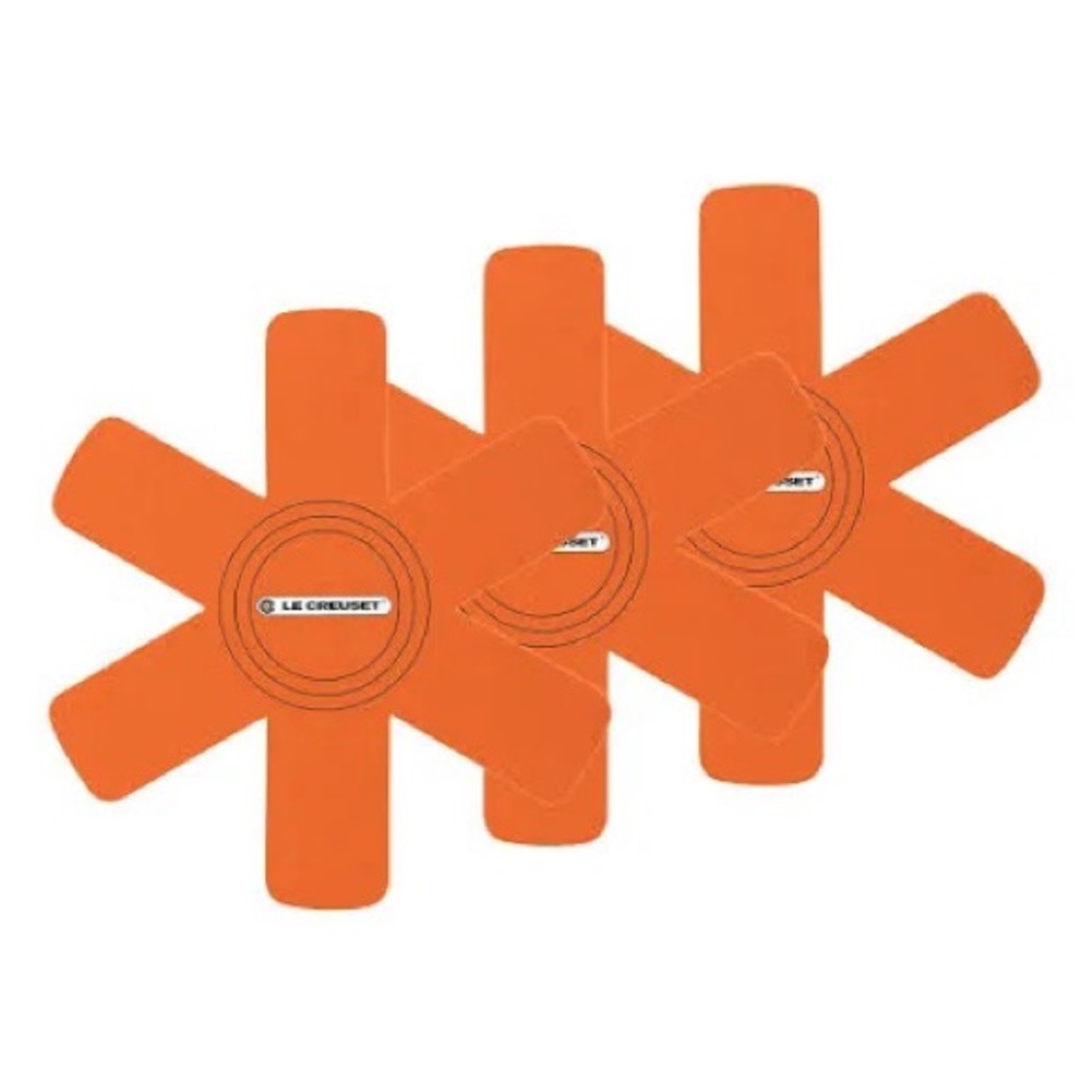 Le Creuset set of 3 felt cookware protectors